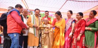 राय वाला में फ्यूँली स्वयं सेवी संस्था ने होली मिलन कार्यक्रम का किया आयोजन