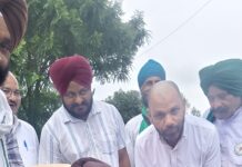 राकेश टिकैत ने दिल्ली फार्म हाउस में किया पौधारोपण बंसल परिवार को दिया आशीर्वाद*